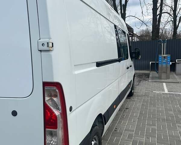 Білий Рено Мастєр, об'ємом двигуна 2.3 л та пробігом 494 тис. км за 12800 $, фото 4 на Automoto.ua
