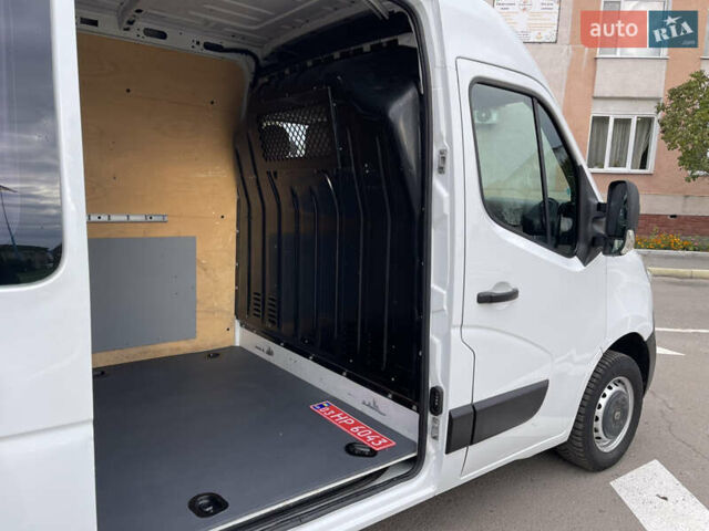 Рено Мастєр 2015 у Радивилове на Automoto.ua Білий Рено Мастєр, об'ємом двигуна 2.3 л та пробігом 280 тис. км за 14500 $, фото 45 на Automoto.ua