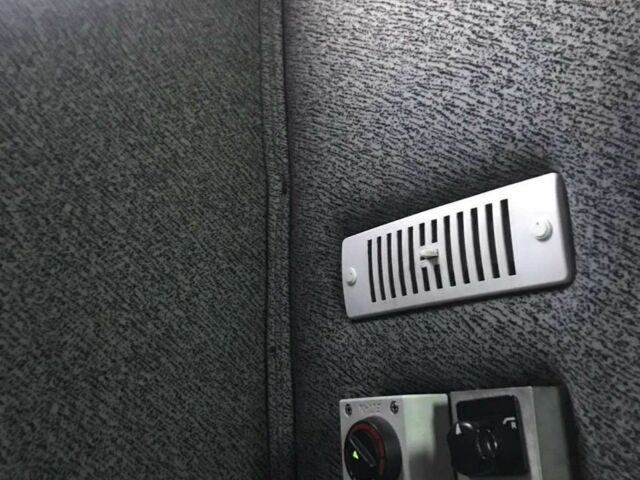 Белый Рено Мастер, объемом двигателя 2.3 л и пробегом 420 тыс. км за 13500 $, фото 7 на Automoto.ua