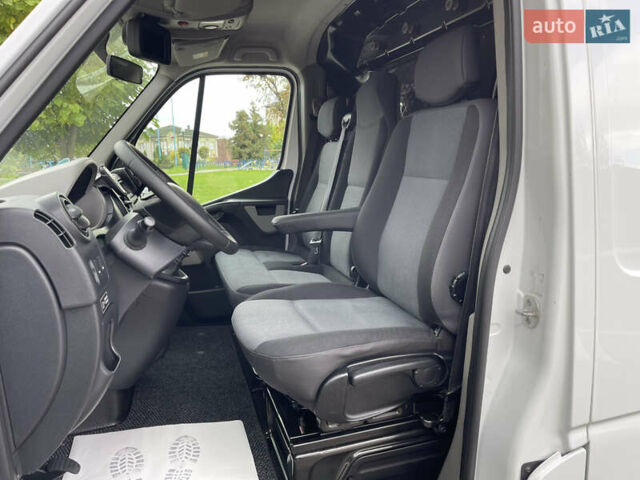 Рено Мастєр 2015 у Радивилове на Automoto.ua Білий Рено Мастєр, об'ємом двигуна 2.3 л та пробігом 280 тис. км за 14500 $, фото 28 на Automoto.ua