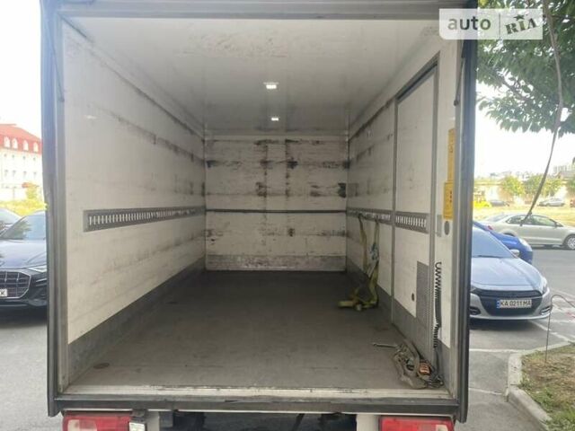Белый Рено Мастер, объемом двигателя 2.3 л и пробегом 325 тыс. км за 14400 $, фото 5 на Automoto.ua