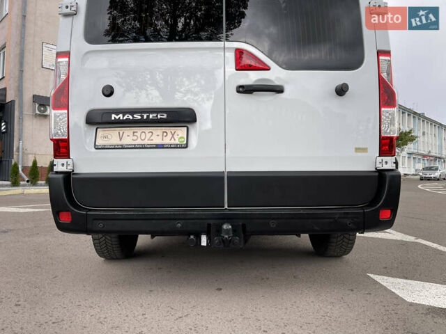 Рено Мастєр 2015 у Радивилове на Automoto.ua Білий Рено Мастєр, об'ємом двигуна 2.3 л та пробігом 280 тис. км за 14500 $, фото 23 на Automoto.ua