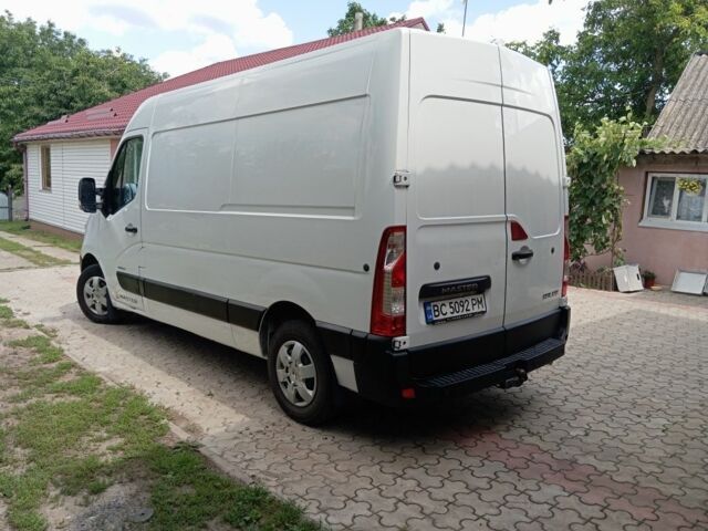 Белый Рено Мастер, объемом двигателя 2.3 л и пробегом 278 тыс. км за 12500 $, фото 3 на Automoto.ua