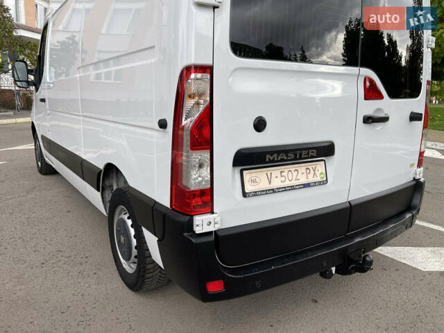 Рено Мастєр 2015 у Радивилове на Automoto.ua Білий Рено Мастєр, об'ємом двигуна 2.3 л та пробігом 280 тис. км за 14500 $, фото 21 на Automoto.ua