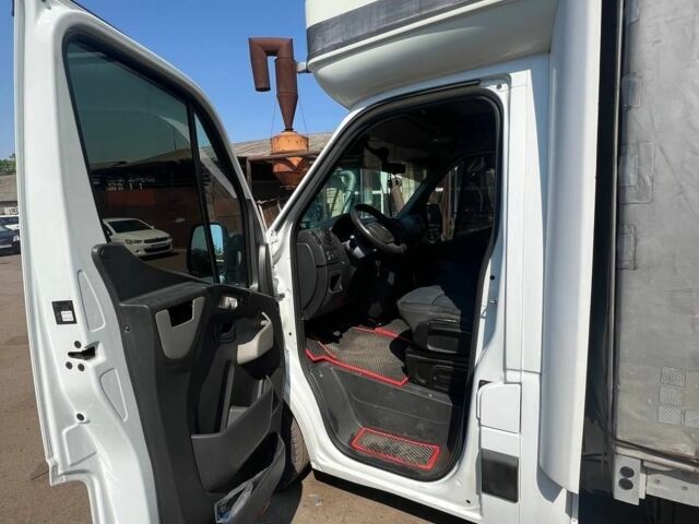 Белый Рено Мастер, объемом двигателя 2.3 л и пробегом 420 тыс. км за 13500 $, фото 2 на Automoto.ua