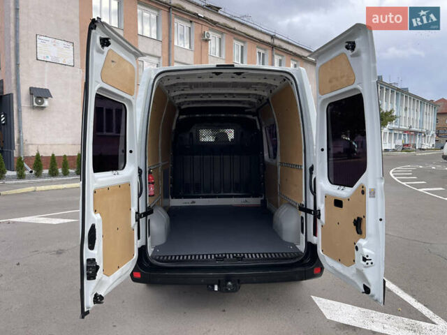 Рено Мастєр 2015 у Радивилове на Automoto.ua Білий Рено Мастєр, об'ємом двигуна 2.3 л та пробігом 280 тис. км за 14500 $, фото 47 на Automoto.ua