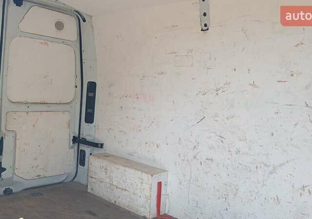 Белый Рено Мастер, объемом двигателя 2.3 л и пробегом 320 тыс. км за 13500 $, фото 10 на Automoto.ua