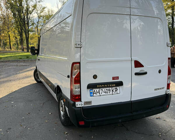 Белый Рено Мастер, объемом двигателя 2.3 л и пробегом 416 тыс. км за 12900 $, фото 4 на Automoto.ua