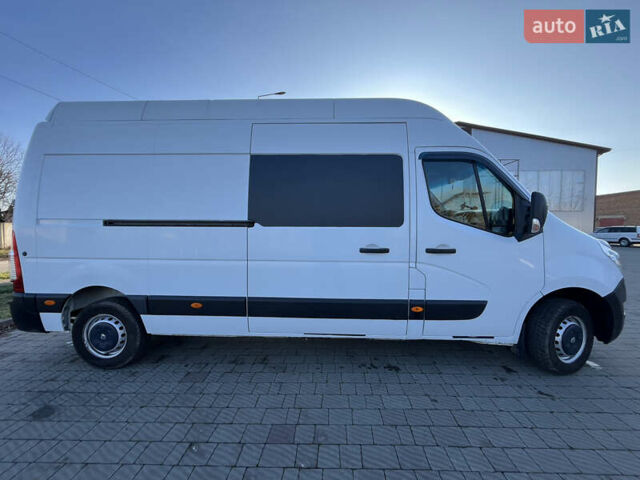 Белый Рено Мастер, объемом двигателя 2.3 л и пробегом 224 тыс. км за 14500 $, фото 2 на Automoto.ua
