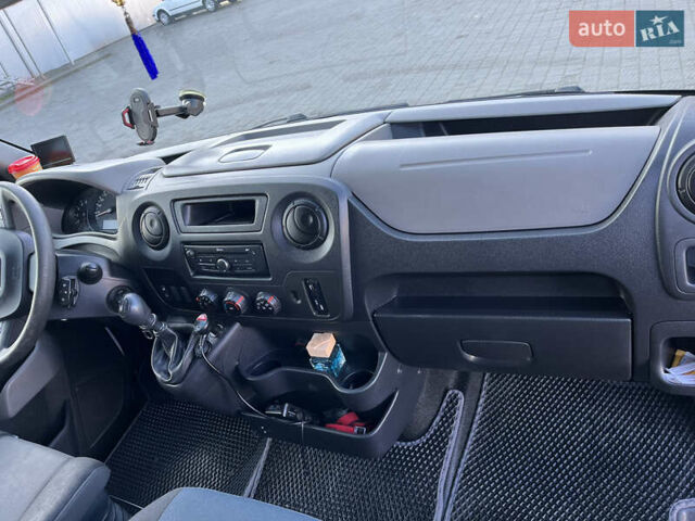 Белый Рено Мастер, объемом двигателя 2.3 л и пробегом 224 тыс. км за 14500 $, фото 10 на Automoto.ua