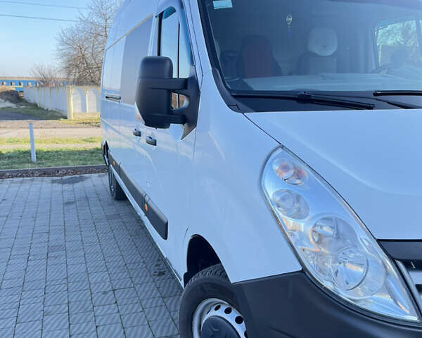 Белый Рено Мастер, объемом двигателя 2.3 л и пробегом 224 тыс. км за 14500 $, фото 5 на Automoto.ua