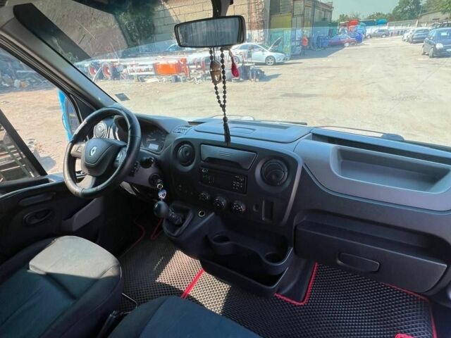 Белый Рено Мастер, объемом двигателя 2.3 л и пробегом 420 тыс. км за 13500 $, фото 5 на Automoto.ua