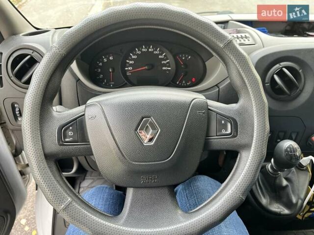 Білий Рено Мастєр, об'ємом двигуна 2.3 л та пробігом 386 тис. км за 15000 $, фото 6 на Automoto.ua
