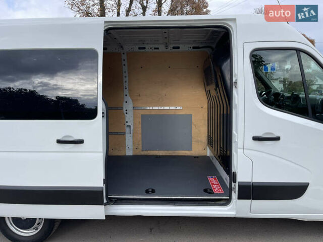 Рено Мастєр 2015 у Радивилове на Automoto.ua Білий Рено Мастєр, об'ємом двигуна 2.3 л та пробігом 280 тис. км за 14500 $, фото 44 на Automoto.ua