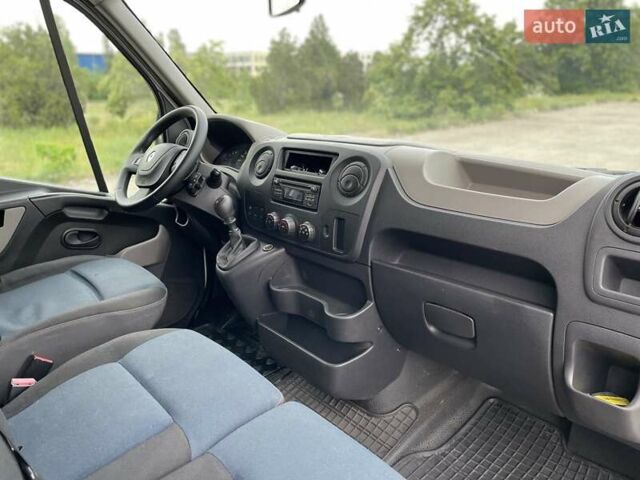 Белый Рено Мастер, объемом двигателя 2.3 л и пробегом 245 тыс. км за 17900 $, фото 15 на Automoto.ua