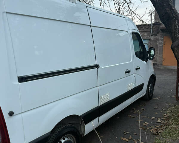 Білий Рено Мастєр, об'ємом двигуна 2.3 л та пробігом 300 тис. км за 12000 $, фото 1 на Automoto.ua
