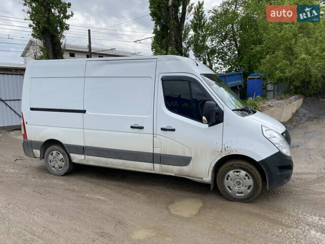 Белый Рено Мастер, объемом двигателя 2.3 л и пробегом 476 тыс. км за 13900 $, фото 3 на Automoto.ua