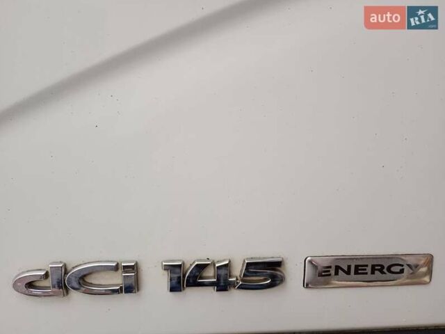 Белый Рено Мастер, объемом двигателя 2.3 л и пробегом 185 тыс. км за 17699 $, фото 16 на Automoto.ua