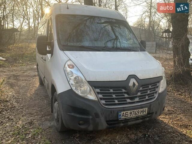 Белый Рено Мастер, объемом двигателя 2.3 л и пробегом 279 тыс. км за 12799 $, фото 1 на Automoto.ua