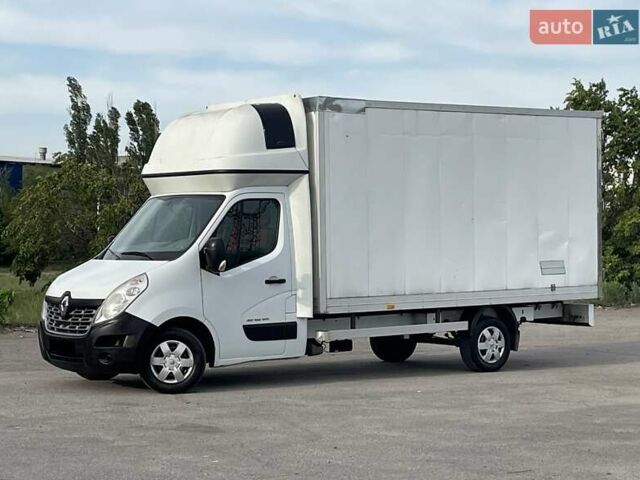 Белый Рено Мастер, объемом двигателя 2.3 л и пробегом 245 тыс. км за 17900 $, фото 3 на Automoto.ua