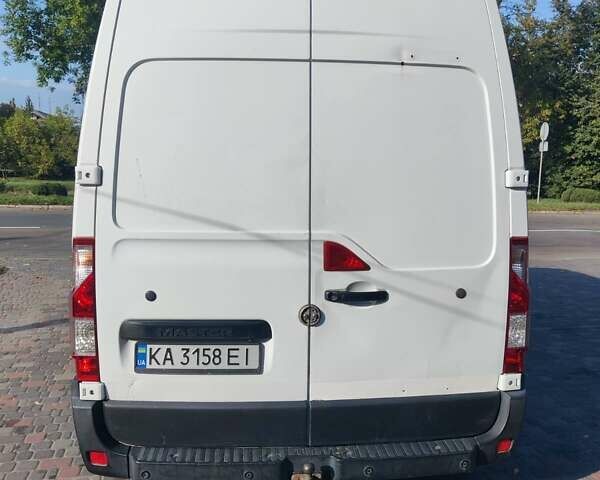 Белый Рено Мастер, объемом двигателя 2.3 л и пробегом 292 тыс. км за 15499 $, фото 5 на Automoto.ua