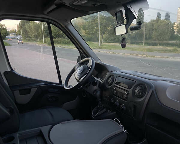 Білий Рено Мастєр, об'ємом двигуна 2.3 л та пробігом 344 тис. км за 15300 $, фото 15 на Automoto.ua