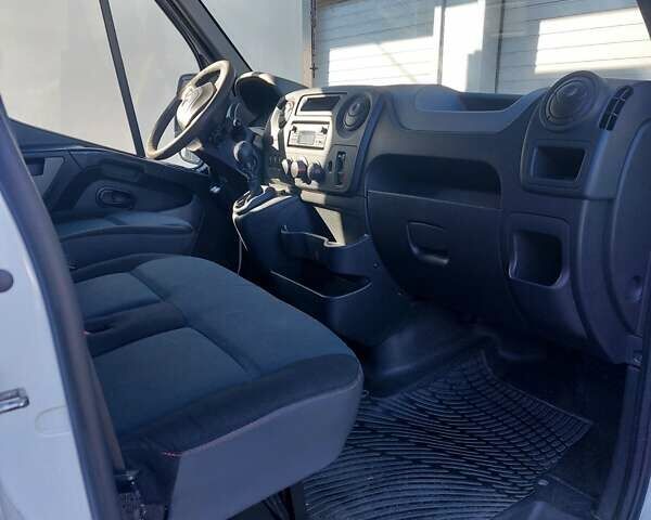 Білий Рено Мастєр, об'ємом двигуна 2.3 л та пробігом 250 тис. км за 12800 $, фото 14 на Automoto.ua