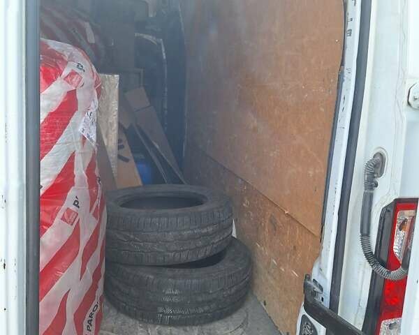 Белый Рено Мастер, объемом двигателя 2.3 л и пробегом 250 тыс. км за 14900 $, фото 15 на Automoto.ua