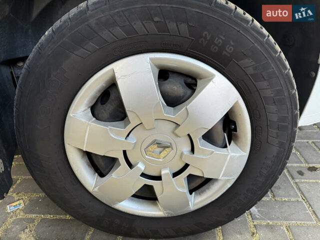 Белый Рено Мастер, объемом двигателя 2.3 л и пробегом 281 тыс. км за 14000 $, фото 30 на Automoto.ua