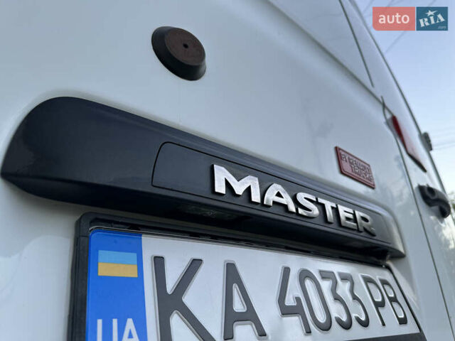 Білий Рено Мастєр, об'ємом двигуна 2.3 л та пробігом 135 тис. км за 17950 $, фото 12 на Automoto.ua