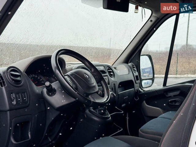 Белый Рено Мастер, объемом двигателя 2.3 л и пробегом 262 тыс. км за 12200 $, фото 11 на Automoto.ua