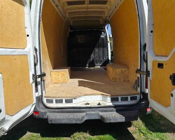 Белый Рено Мастер, объемом двигателя 2.3 л и пробегом 192 тыс. км за 18000 $, фото 39 на Automoto.ua