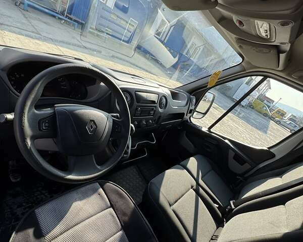 Рено Мастер 2016 в Львове на Automoto.ua Белый Рено Мастер, объемом двигателя 2.3 л и пробегом 260 тыс. км за 10800 $, фото 11 на Automoto.ua