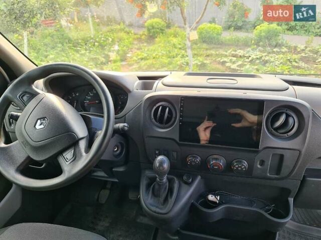 Белый Рено Мастер, объемом двигателя 2.3 л и пробегом 285 тыс. км за 15499 $, фото 5 на Automoto.ua