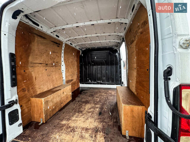 Белый Рено Мастер, объемом двигателя 2.3 л и пробегом 262 тыс. км за 12200 $, фото 7 на Automoto.ua