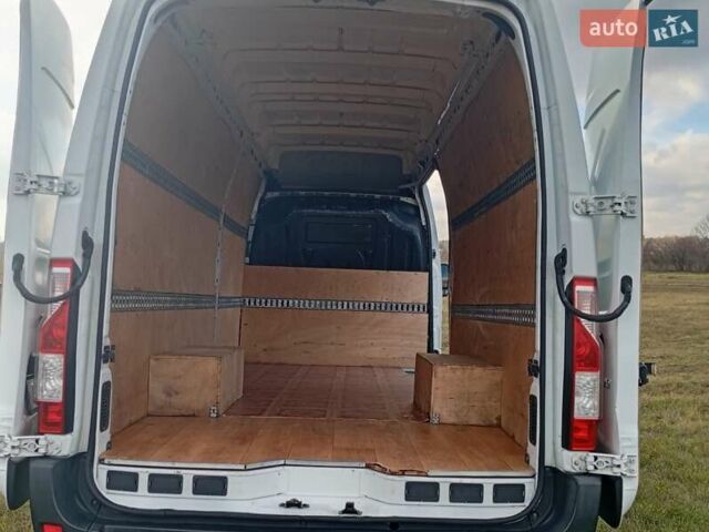 Белый Рено Мастер, объемом двигателя 2.3 л и пробегом 150 тыс. км за 16500 $, фото 5 на Automoto.ua