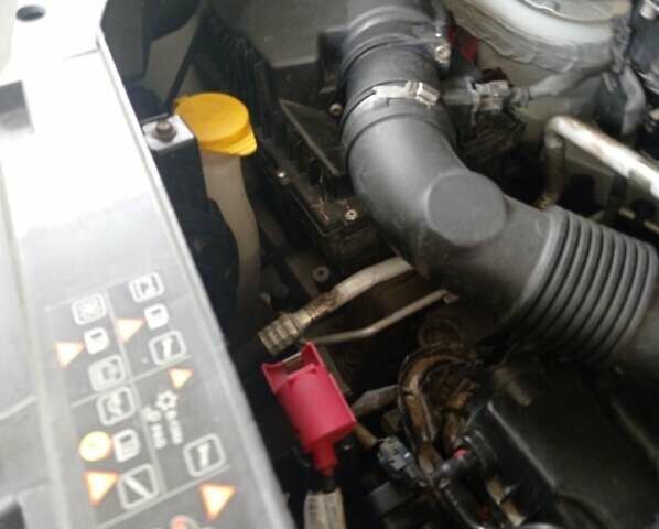 Белый Рено Мастер, объемом двигателя 2.3 л и пробегом 248 тыс. км за 13800 $, фото 4 на Automoto.ua