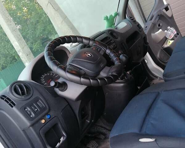 Белый Рено Мастер, объемом двигателя 2.3 л и пробегом 354 тыс. км за 12999 $, фото 20 на Automoto.ua
