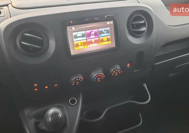 Білий Рено Мастєр, об'ємом двигуна 2.3 л та пробігом 420 тис. км за 14600 $, фото 26 на Automoto.ua