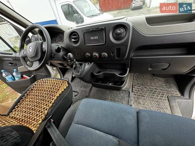 Білий Рено Мастєр, об'ємом двигуна 2.3 л та пробігом 640 тис. км за 13600 $, фото 10 на Automoto.ua
