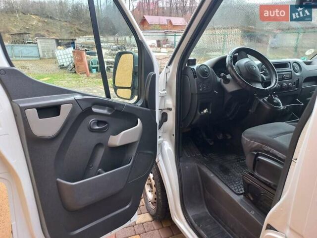 Белый Рено Мастер, объемом двигателя 2.3 л и пробегом 300 тыс. км за 15500 $, фото 7 на Automoto.ua
