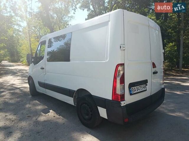 Белый Рено Мастер, объемом двигателя 2.3 л и пробегом 239 тыс. км за 13300 $, фото 3 на Automoto.ua
