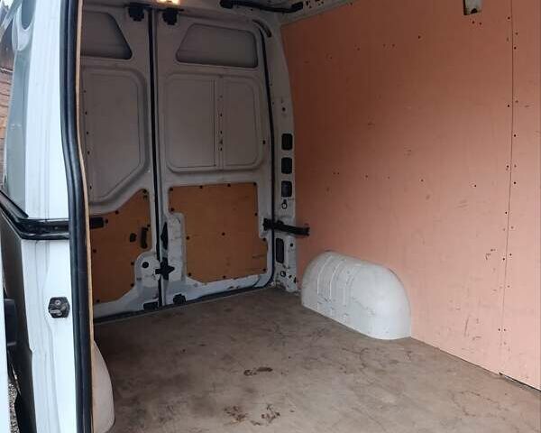 Белый Рено Мастер, объемом двигателя 2.3 л и пробегом 293 тыс. км за 14366 $, фото 2 на Automoto.ua