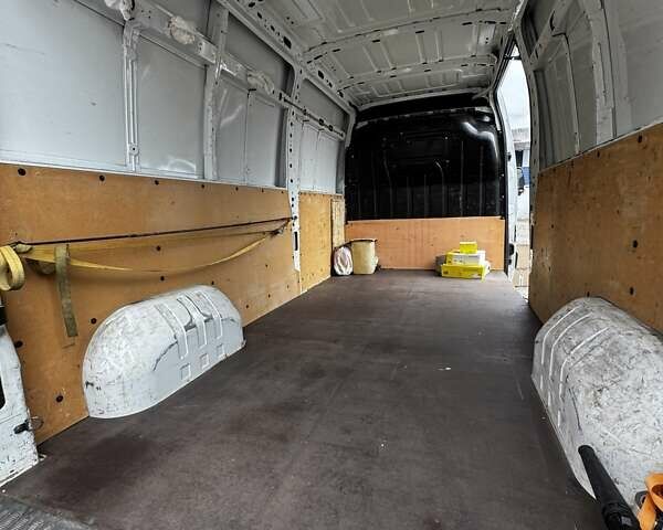 Білий Рено Мастєр, об'ємом двигуна 2.3 л та пробігом 640 тис. км за 13600 $, фото 13 на Automoto.ua