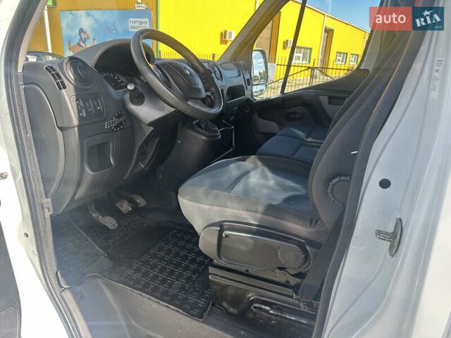Білий Рено Мастєр, об'ємом двигуна 2.3 л та пробігом 201 тис. км за 12800 $, фото 13 на Automoto.ua