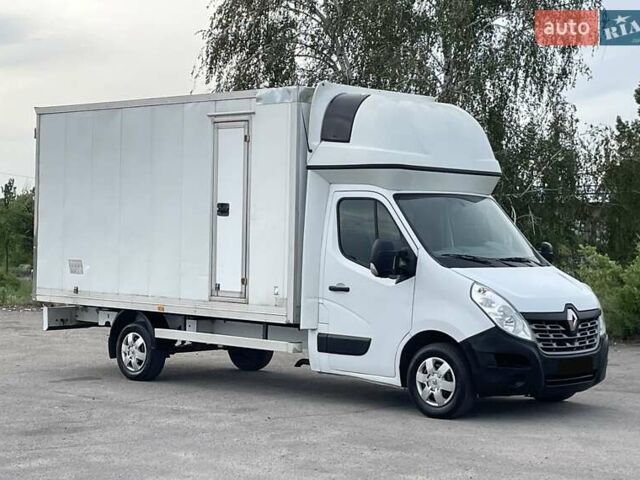 Белый Рено Мастер, объемом двигателя 2.3 л и пробегом 245 тыс. км за 17900 $, фото 2 на Automoto.ua