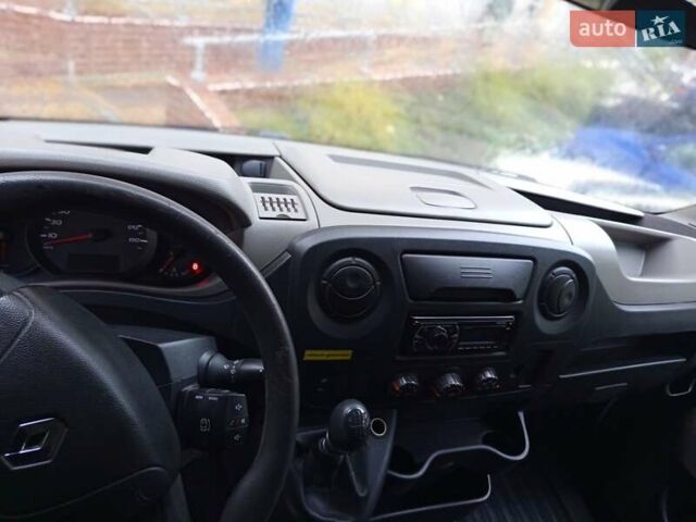 Рено Мастер 2016 в Киеве на Automoto.ua Белый Рено Мастер, объемом двигателя 2.3 л и пробегом 330 тыс. км за 13300 $, фото 4 на Automoto.ua