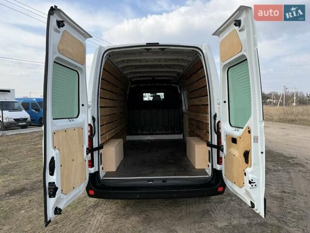 Белый Рено Мастер, объемом двигателя 2.3 л и пробегом 270 тыс. км за 16700 $, фото 18 на Automoto.ua