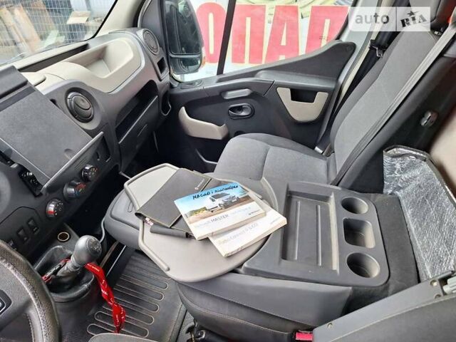 Белый Рено Мастер, объемом двигателя 2.3 л и пробегом 250 тыс. км за 14900 $, фото 22 на Automoto.ua