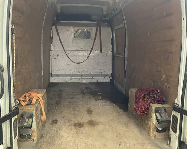 Білий Рено Мастєр, об'ємом двигуна 2.3 л та пробігом 371 тис. км за 14500 $, фото 9 на Automoto.ua
